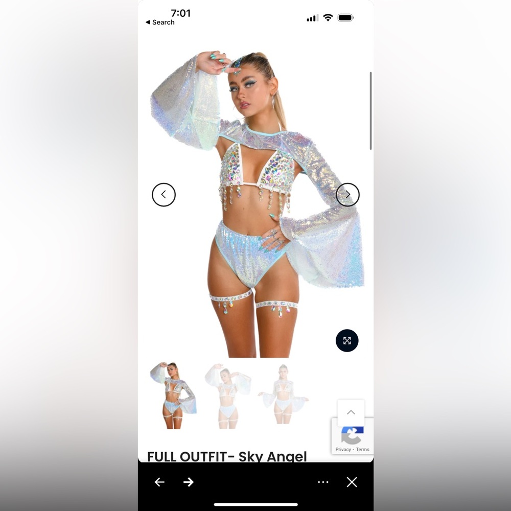 The Lumi Shop Blue Sky Festival Outfit - New with Tags on, Size Medium